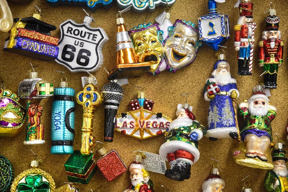 Old World Christmas Shop -Old World Christmas Shop 2